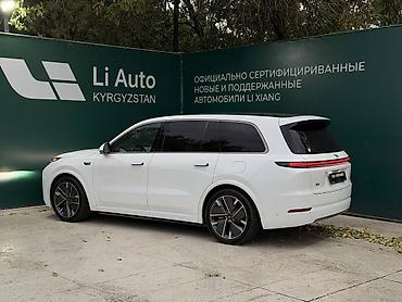 kaiyi e5: Lixiang L9: 2025 г., 1.5 л, Автомат, Гибрид, Кроссовер — 1