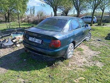 avto aksesuarlar topdan satış: Audi A4, 1998 il, ABŞ, Ünvandan götürmə — 1