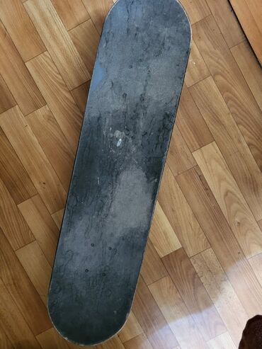 Математика: Skateboard – tam komplekt - Gövdə: İki tərəfi yuvarlaq klassik forma