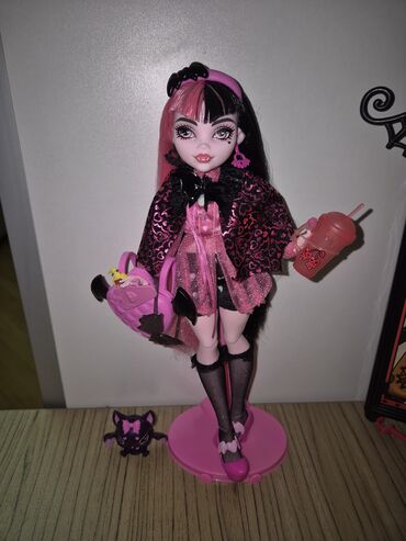 Oyuncaqlar: Draculaura monster high kukla g3 Indonesia versia, ideal veziyyetde və