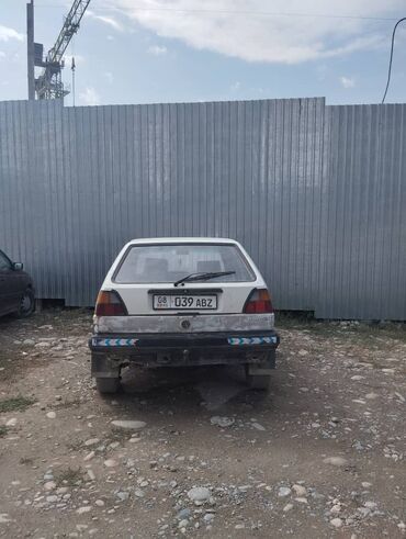 движок на пассат: Volkswagen Golf: 1988 г., 1.8 л, Механика, Бензин, Хэтчбэк