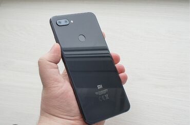 iohone 8: Xiaomi, Mi 8 Lite, Колдонулган, 64 ГБ, 2 SIM