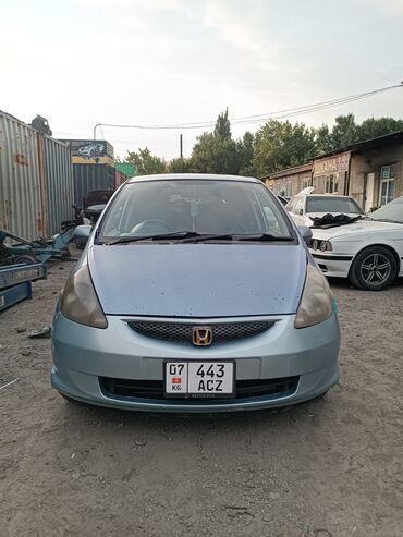 автомобиль для продажи: Honda Fit: 2002 г., 1.3 л, Вариатор, Бензин, Хетчбек