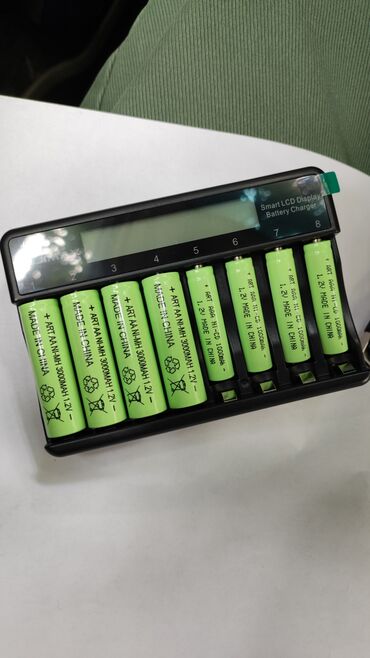 su temizleyici qurgular: 🔋 8 Slotlu Smart Batareya Şarj Cihazı + 8 ədəd Yenidən Doldurulan