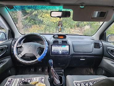 зад: Mitsubishi Space Star: 2003 г., 1.6 л, Механика, Бензин, Универсал — 4