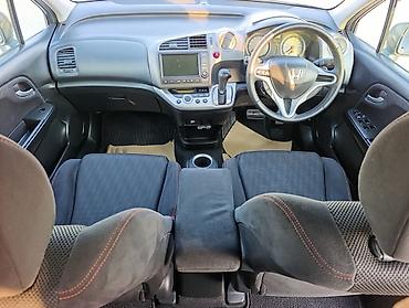 Продажа авто: Honda Stream: 2009 г., 1.8 л, Автомат, Бензин — 7