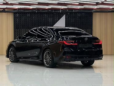 bmv m 5: Toyota Camry: 2025 г., 2 л, Автомат, Гибрид, Седан — 8