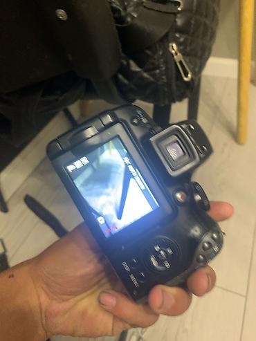 digital camera: Компактная суперзум‑камера Canon PowerShot SX10 IS. Ключевые — 2