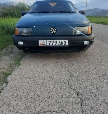 Volkswagen: Volkswagen Passat: 1991 г., 1.8 л, Механика, Газ, Седан