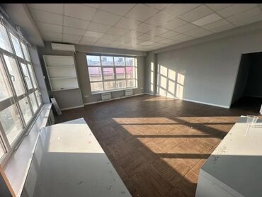 помещение под курсы: Сдаю Офис, 37 м², С видом на горы, 1 линия, С отдельным входом