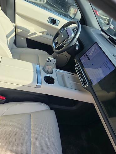 Lixiang: Lixiang L6: 2024 г., 1.5 л, Гибрид, Кроссовер — 7