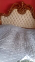 Dolablar: Klassik üslubda yataq otağı dəsti - Yataq: yumşaq, düyməli kapitone