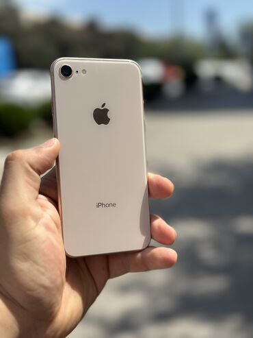 IPhone 8, 64 GB, Matte Gold, Barmaq izi