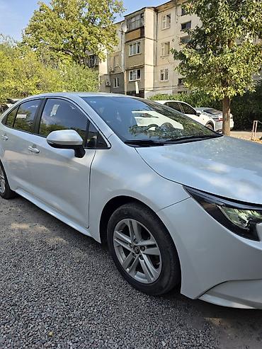 трактор кредит: Toyota Corolla: 2020 г., 1.8 л, Автомат, Гибрид, Седан — 3