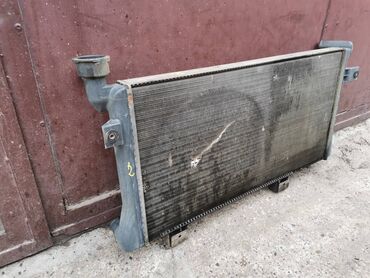 Auto delovi: Hladnjak Lada 21213 Niva br.2. Polovno, ocuvano. Skinuto a — 8