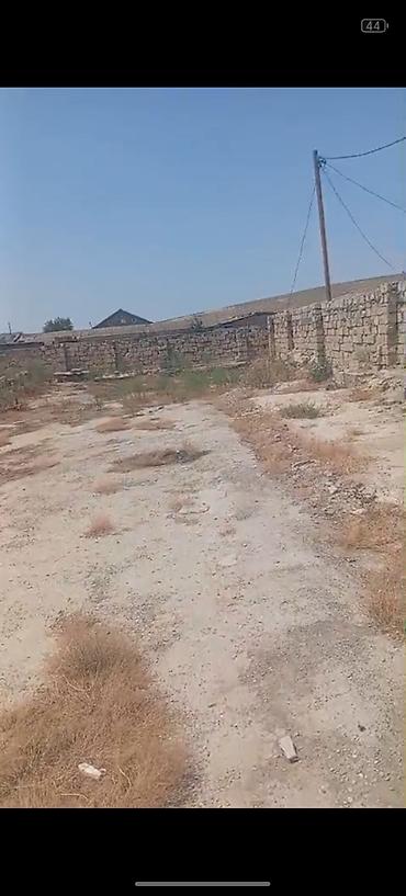 3 sot Tikinti, Kommunal xətlər qoşulmayıb
