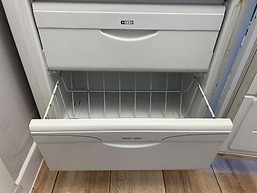 fridge: Холодильник Atlant, Б/у, Двухкамерный — 8
