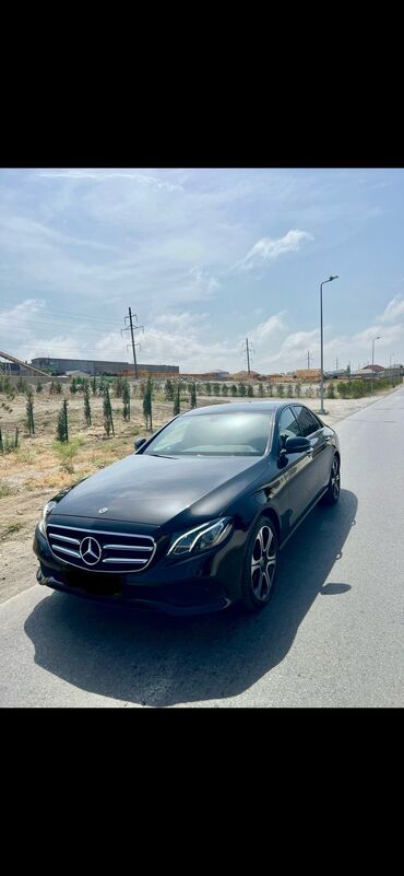 salafan satisi: Mercedes-Benz E 250: 2 l | 2018 il Sedan