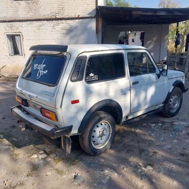 машина 7 мест: ВАЗ (ЛАДА) 4x4 Niva: 1988 г., 1.6 л, Механика, Бензин, Жол тандабас