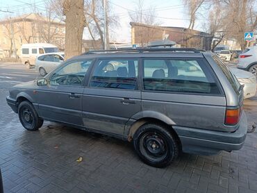 авто volkswagen: Volkswagen Passat: 1992 г., 1.8 л, Механика, Бензин, Универсал