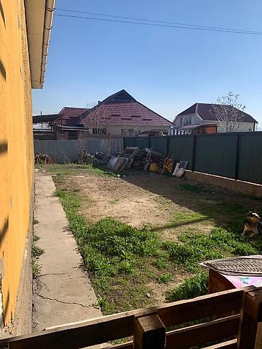 house kg бишкек: Продаётся Дом 90кв.м Участок 4,5 сотых Описание: - Участок — 1