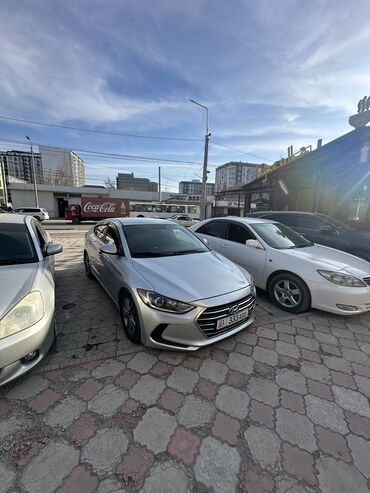 хюндай элантра: Hyundai Elantra: 2018 г., 2 л, Автомат, Бензин, Седан
