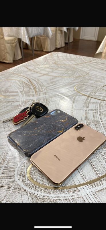 редим 10 с: IPhone Xs, Б/у, 64 ГБ, Золотой, Зарядное устройство, Защитное стекло, Чехол, 94 %