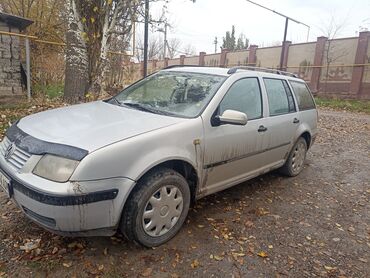 Volkswagen: Volkswagen Bora: 1999 г., 2 л, Механика, Бензин