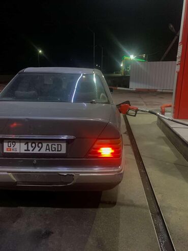 не бит не крашен: Mercedes-Benz W124: 1994 г., 3.2 л, Автоматические, Бензин, Седан
