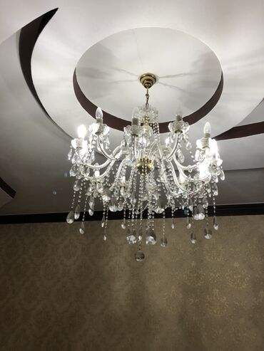 listir: Çılçıraq, 10 və daha çox lampa, Xrustal