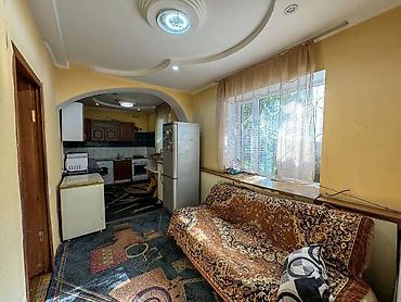 Продажа коттеджей и домов: 🏡 ПРОДАЁТСЯ 2-ЭТАЖНЫЙ ДОМ 📍 Район: Молодая Гвардия 🏠 Комнаты: 7 🏢 — 14