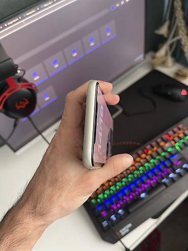 Apple iPhone: IPhone 11, 64 GB, Ağ, Face ID — 11