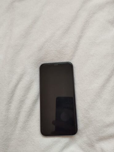 Apple iPhone: IPhone 11