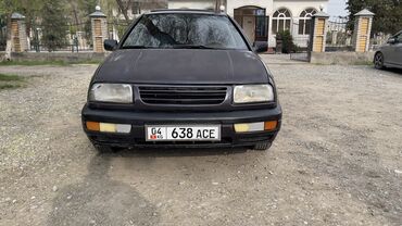 кузов субару: Volkswagen Passat: 1992 г., 1.8 л, Механика, Бензин, Седан