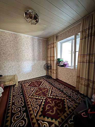 Продажа коттеджей и домов: Срочно продается большой дом 140м² в г.Бишкек ж/м Балбан таймаш 5 — 7