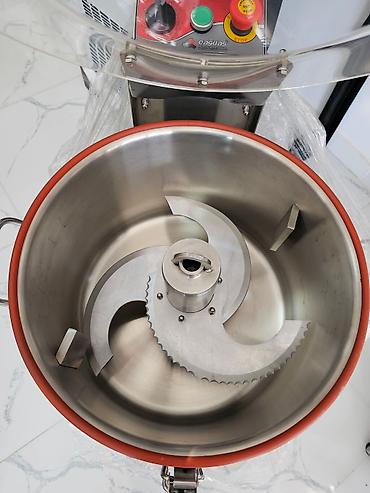 Zırh Makinası Çağdaş Türkiyə istehsalı Gücü: 1.5 kw / 1000 d/d lalafo.az -da — 6 Zırh Makinası Çağdaş Türkiyə istehsalı Gücü: 1.5 kw / 1000 d/d — 6