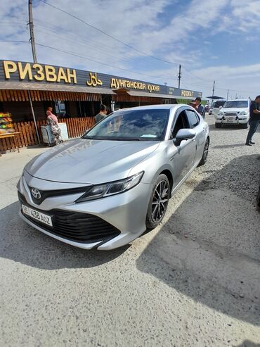 авто гибрид в бишкеке: Toyota Camry: 2018 г., 2.5 л, Вариатор, Гибрид, Седан