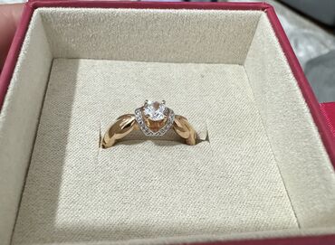swarovski кольцо: Золотое кольцо с цирконом. Красное золото 585 пробы. 17 размер. Будет