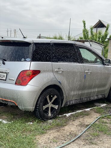 вито машина: Toyota ist: 2003 г., 1.3 л, Автомат, Бензин, Универсал