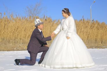 прокат свадебных платьев бишкек цены: Продаю свадебное платье айвори размер 42-46. 5