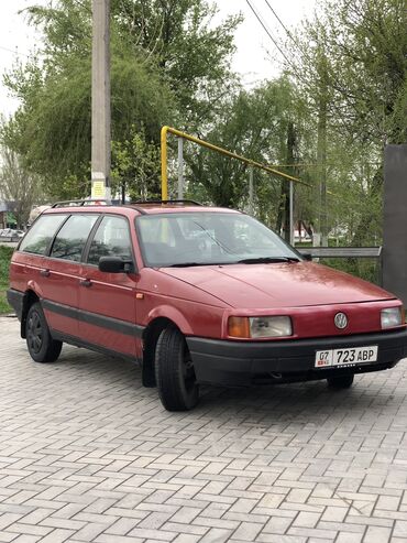 Volkswagen: Volkswagen Passat Variant: 1991 г., 1.8 л, Механика, Бензин, Универсал