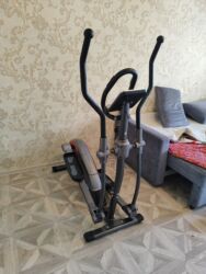 Эллиптические тренажеры: Эллиптические тренажёры для дома/зала На фото — компактные орбитреки — 13