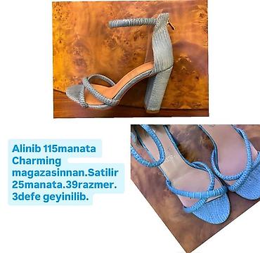 charming: Mavi rəngli, timsah fakturalı açıq burunlu qadın sandaleti. Hündur — 1