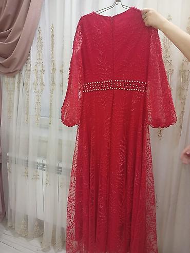 alt geyim: Qırmızı zərif axşam/gecə geyimi - Model: Uzun, A-kəsim, dairəvi — 2