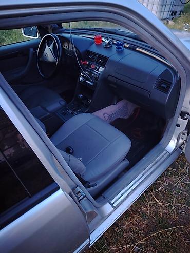 mercedes benz 208 d: Mercedes-Benz C-Class: 2.8 l | 1999 il Sedan — 9