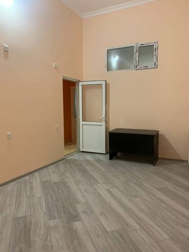 Ofislər: Elimlər metrosuna yaxin ofis kirs baxca psixolojun merkez ümumi sahəsi — 11