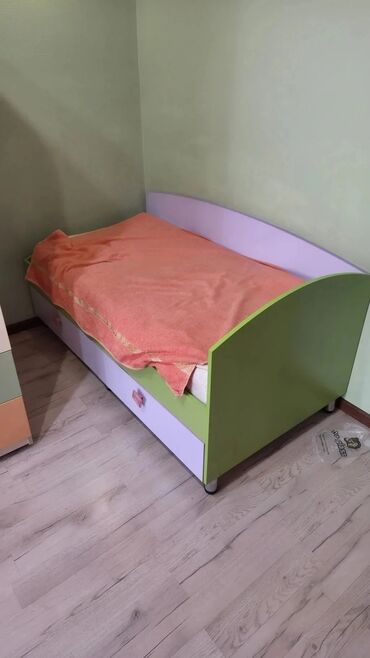 двухъярусные кровати металлические бу: Балдар үчүн эки ярустуу, Колдонулган, ЛДСП, түсү - Жашыл