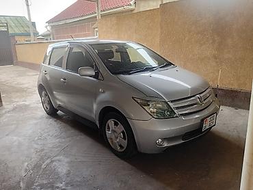 машины япония: Toyota Ist: 2003 г., Хэтчбэк — 1
