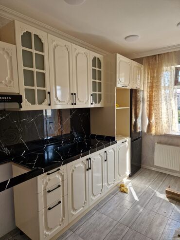 Sifarişlə mətbəx mebeli: Sifarişlə mətbəx dəsti, Özü çəkən petlələr, MDF, Kredit yoxdur, Pulsuz çatdırılma — 13