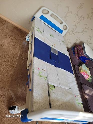 Медицинская мебель: Функциональная медицинская кровать для ухода дома. Особенности: - — 12